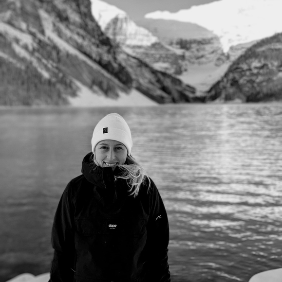 Meet your Posher, Gabriela - Picture 1 of 1